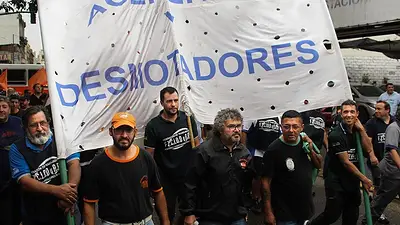 Aceiteros firmó la paritaria 2022 de desmotadores: el sueldo inicial llegará a casi $ 112 mil Aceiteros firmó la paritaria 2022 de desmotadores: el sueldo inicial llegará a casi $ 112 mil