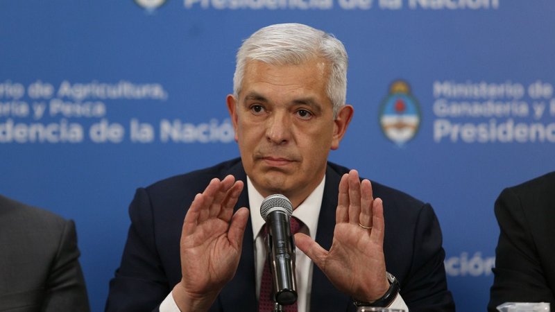 Domínguez criticó el amparo de la SRA por retenciones y lo definió como "un hecho político"