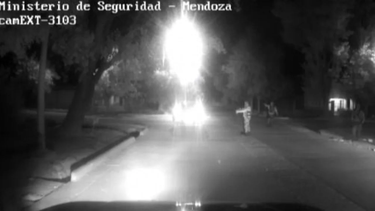 Asesinato de Kevin Gonzalez: un video muestra a una policía disparando a la altura del pecho