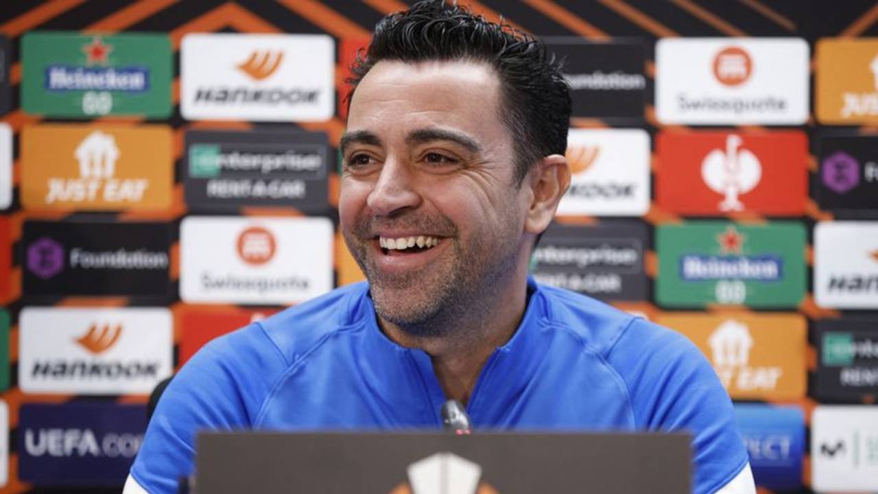 El espíritu de Maradona impulsará al Barça en Nápoles, dice DT Xavi