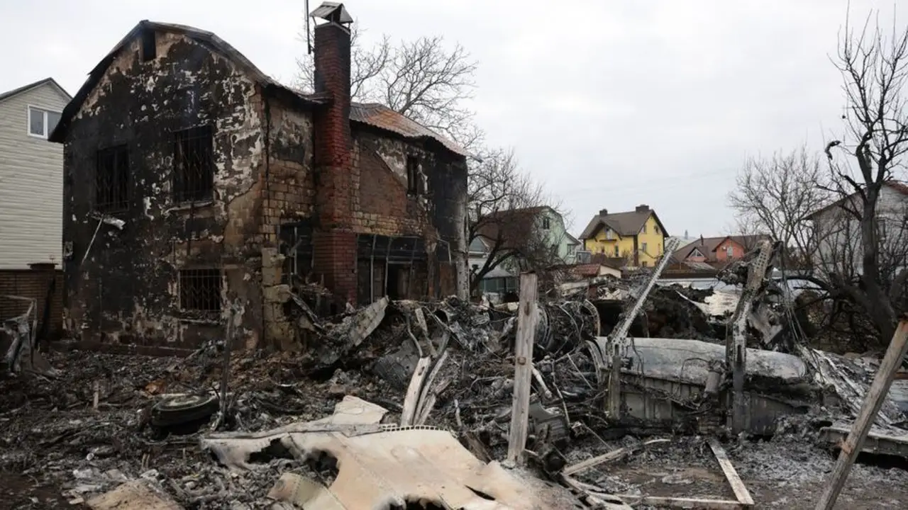 Invasión de Rusia a Ucrania: siguen los bombardeos y combates en Kiev