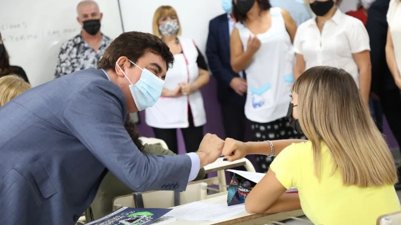 Espinoza aseguró que continúan "generando una revolución educativa" en La Matanza