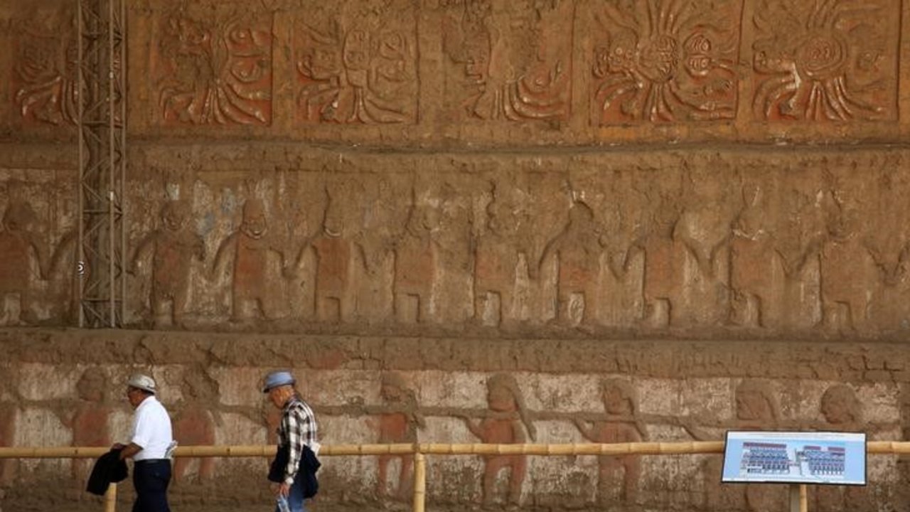 Figuras eróticas de al menos 1.200 años enseñan a peruanos cómo prevenir cáncer de próstata