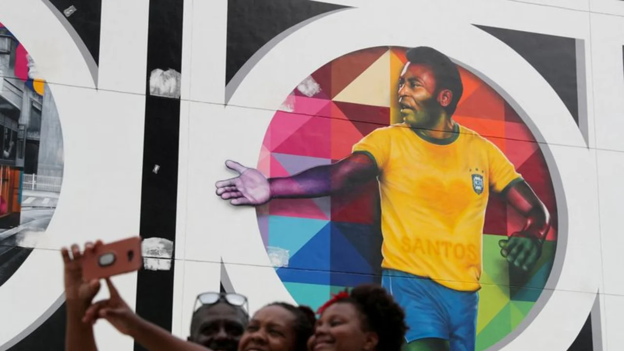 Pelé abandona el hospital tras una infección urinaria