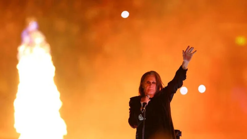 El rockero Ozzy Osbourne dice que no está "físicamente capacitado" para afrontar la próxima gira