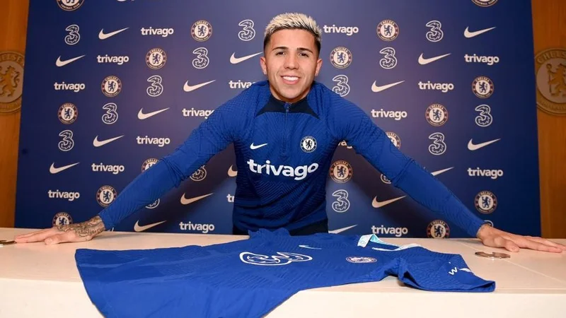 El brutal video del Chelsea para Enzo Fernández: "Desde Argentina pa' Inglaterra"