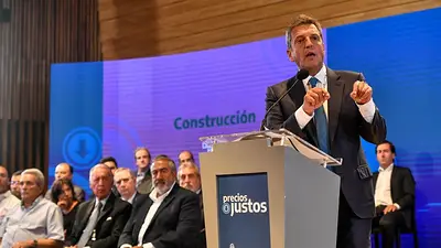 Massa relanzó Precios Justos con el aval de empresarios, intendentes y gremios Massa relanzó Precios Justos con el aval de empresarios, intendentes y gremios