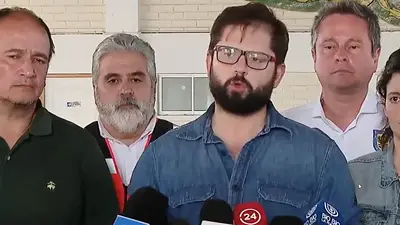 Incendios en el sur de Chile: cinco personas murieron y Boric decretó el estado de catástrofe Incendios en el sur de Chile: cinco personas murieron y Boric decretó el estado de catástrofe