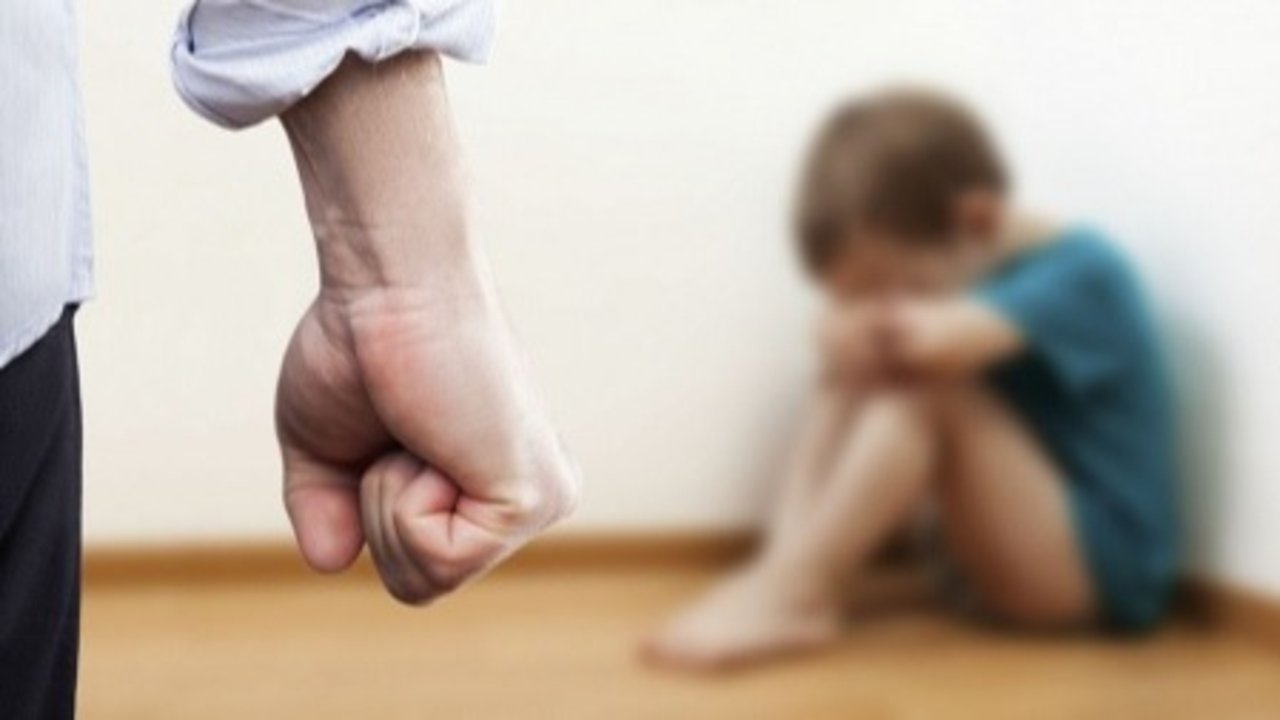 Maltrato infantil
