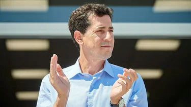 El informe interno de campaña que entusiasma al equipo de Wado de Pedro