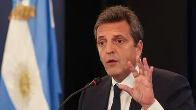 Es oficial: Massa pidió a la UBA y a la AGN que dictaminen si el canje de deuda supone una pérdida para Anses Es oficial: Massa pidió a la UBA y a la AGN que dictaminen si el canje de deuda supone una pérdida para Anses