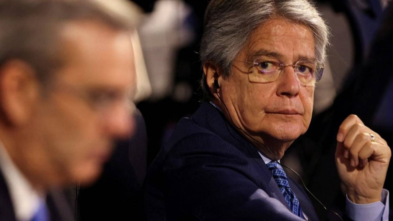 Ecuador: derrota, cambios en el Gabinete y allanamiento en el Palacio presidencial