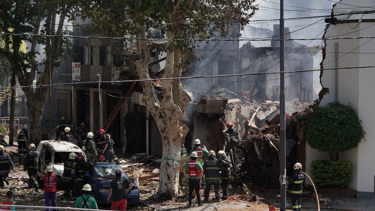 Explosión y derrumbe en Villa Devoto: imputaron a cuatro personas 