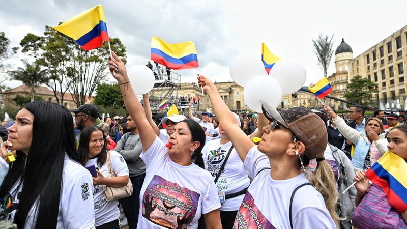 Colombia: el Gobierno y el ELN retomarán el diálogo en México
