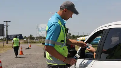 Se redujo a la mitad la cantidad de conductores alcoholizados en las rutas a la Costa Se redujo a la mitad la cantidad de conductores alcoholizados en las rutas a la Costa