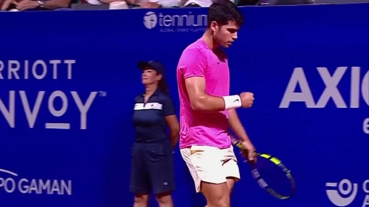 Carlos Alcaraz puso primera en el Argentina Open y se ganó a los hinchas 