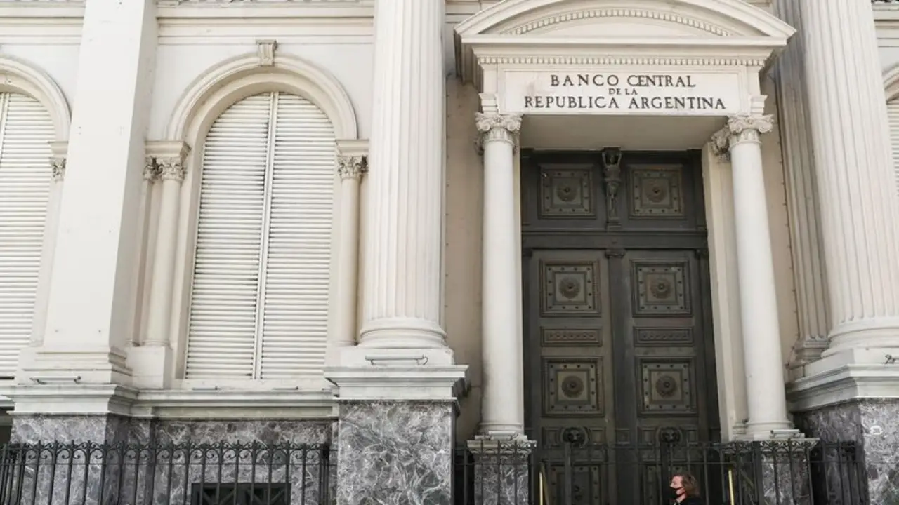 Reunión clave en el Banco Central por la suba de tasa de interés