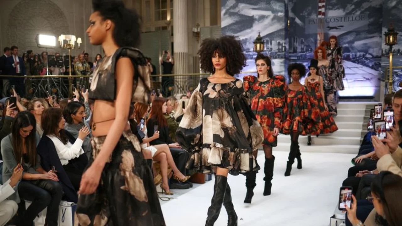 Londres inaugura la Semana de la Moda dedicada a la fallecida Vivienne Westwood