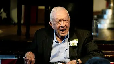 Jimmy Carter abandonó el hospital y pasará "el tiempo que le queda" en su casa Jimmy Carter abandonó el hospital y pasará "el tiempo que le queda" en su casa