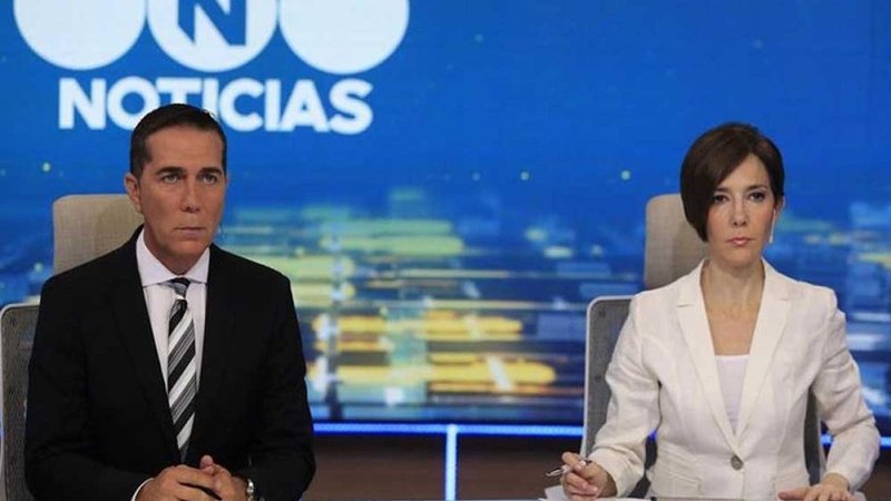 Rodolfo Barili y Cristina Pérez enojados en Telefe Noticias 