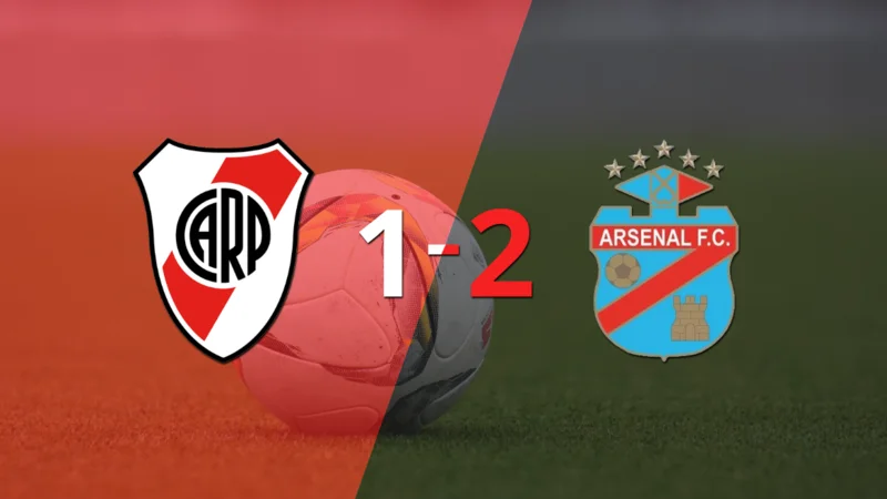 Victoria apretada de Arsenal por 2-1 sobre River Plate