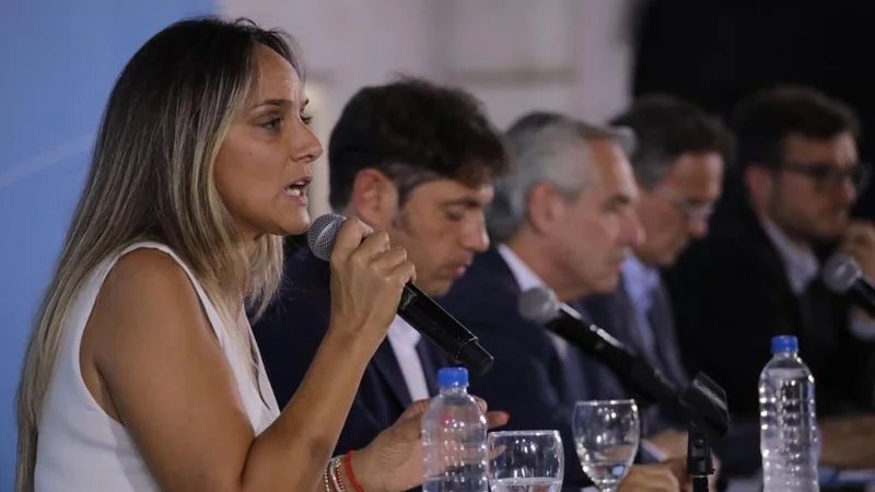 Malena Galmarini anunció que Morón tiene "el 100% de las cloacas instaladas"