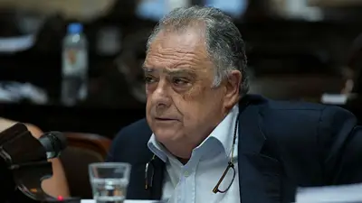 Eduardo Valdés: "Hacemos un papelón internacional por semana" Eduardo Valdés: "Hacemos un papelón internacional por semana"