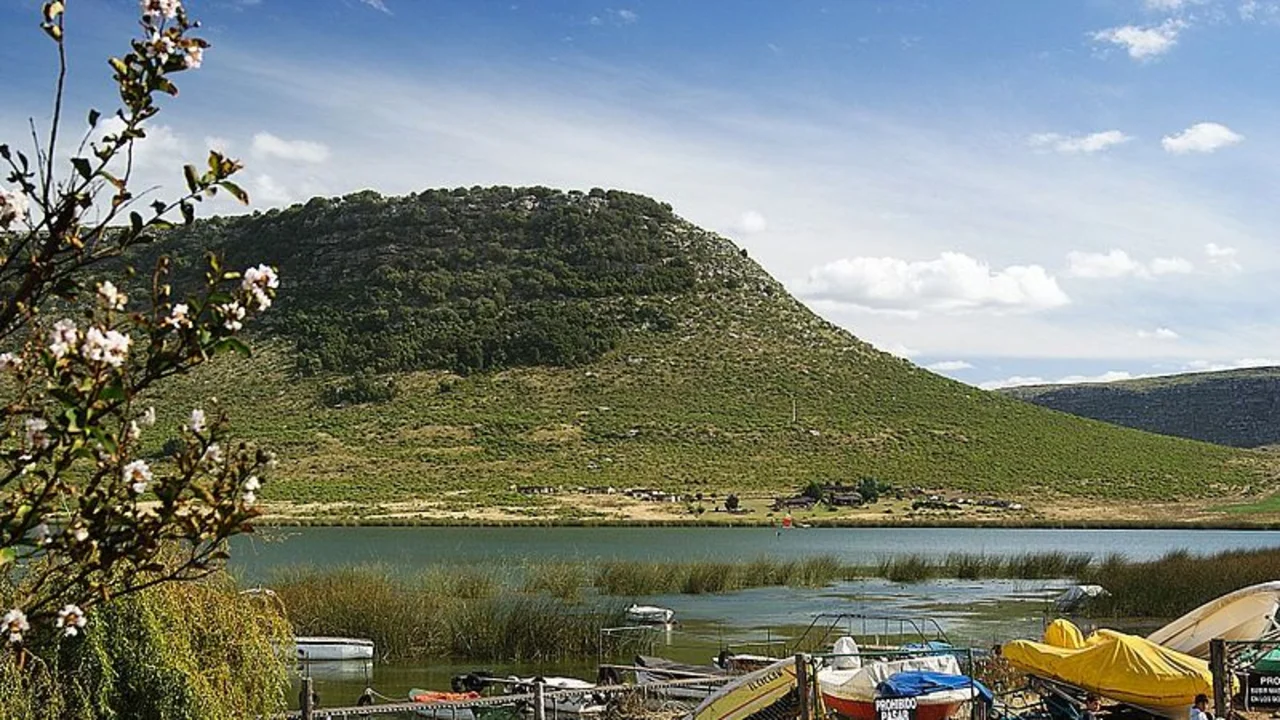 Está a kilómetros de Buenos Aires y es ideal para pasar el verano: la laguna paradisíaca que pocos conocen.