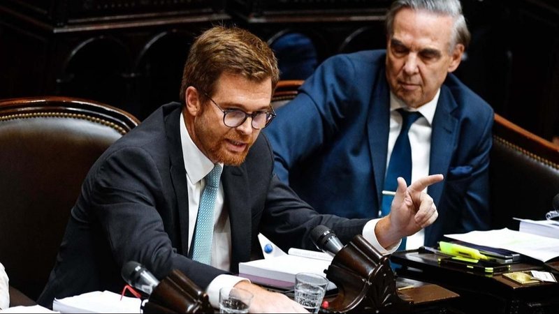 Massot criticó el rumbo del Gobierno tras votar a favor de la Ley Ómnibus: "La casta"