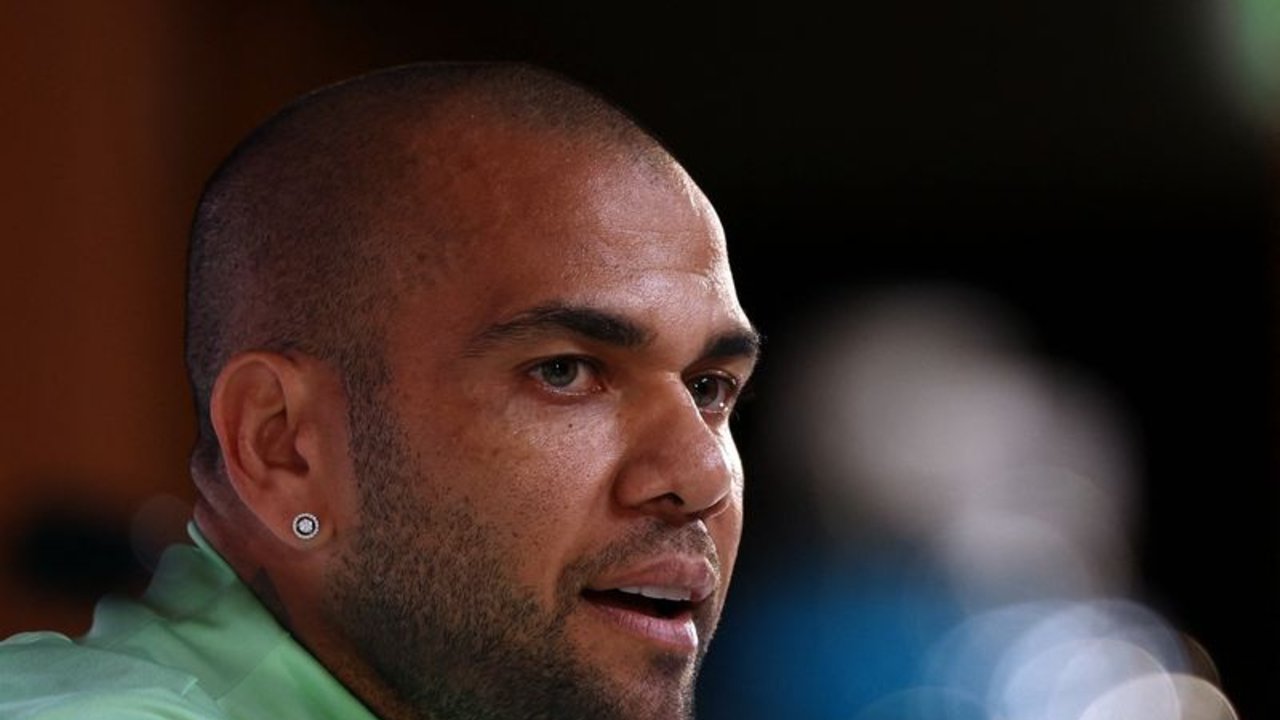 Empieza el juicio contra el futbolista brasileño Dani Alves en España por presunta agresión sexual