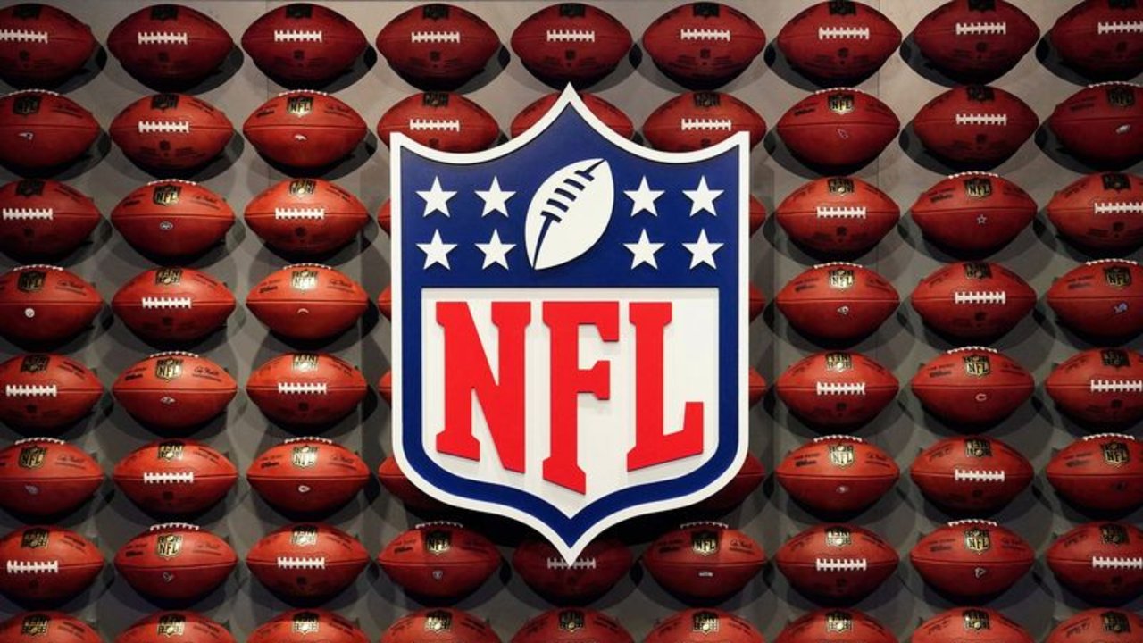 Las políticas de diversidad de la NFL son racistas, según un grupo conservador