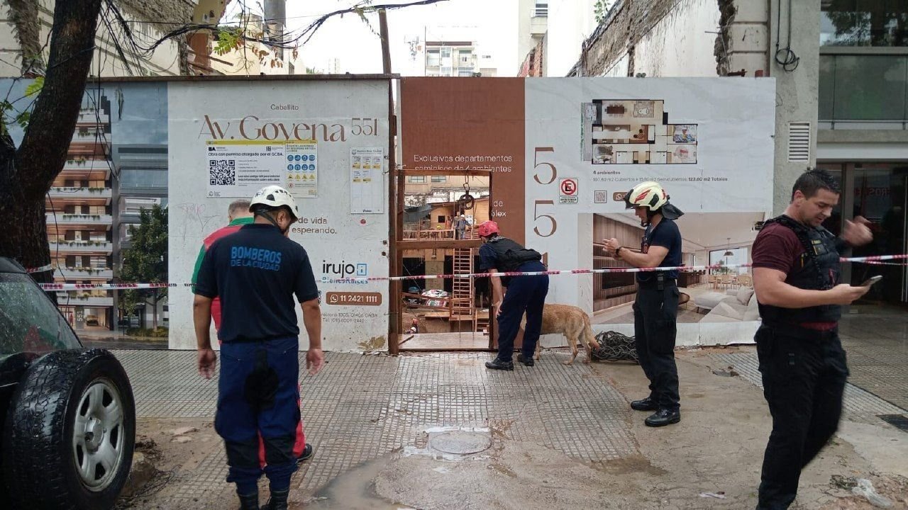 Murieron dos personas tras un derrumbe en Caballito