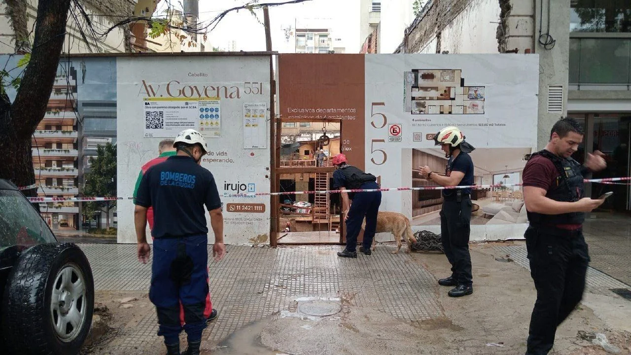 Murieron dos personas tras un derrumbe en Caballito