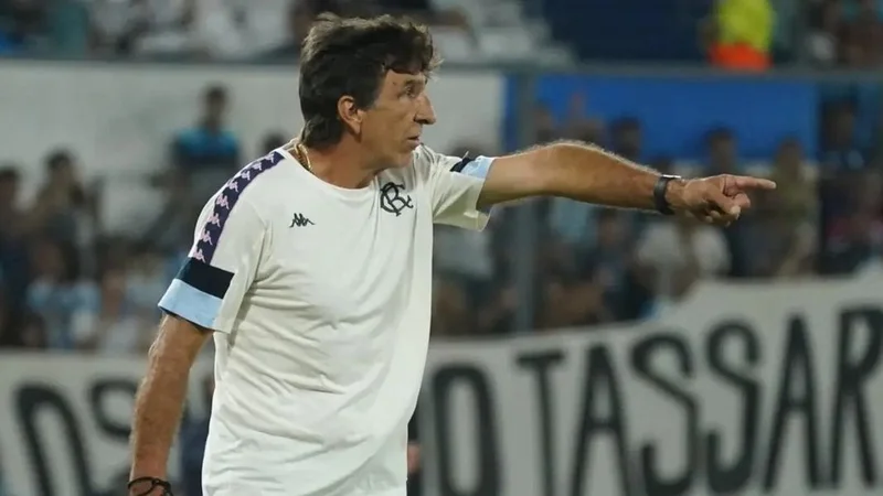 Racing Club, Gustavo Costas, Lucas Villalba. 
