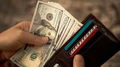 Insólito: un comercio exhibía sus precios en dólares y lo multaron Insólito: un comercio exhibía sus precios en dólares y lo multaron