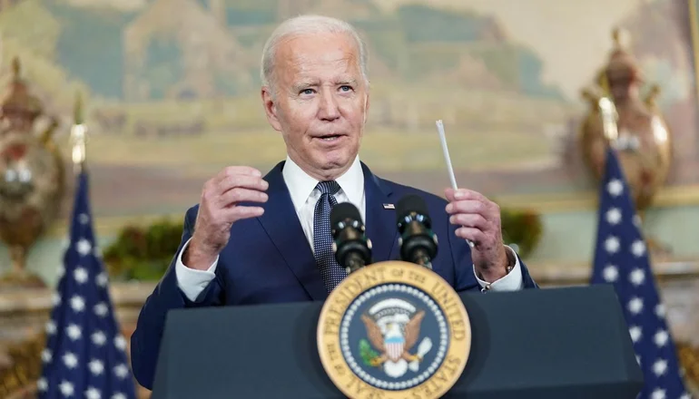 Biden promulgó la luz verde para prohibir Tik Tok en EEUU en menos de seis meses