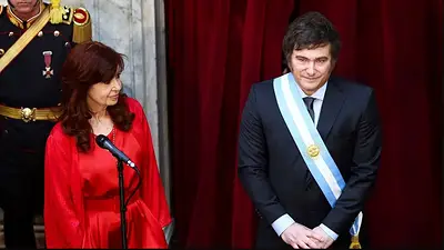 Cristina Kirchner fulminó a Milei tras la cadena nacional: "Chaleco de fuerza" Cristina Kirchner fulminó a Milei tras la cadena nacional: "Chaleco de fuerza"