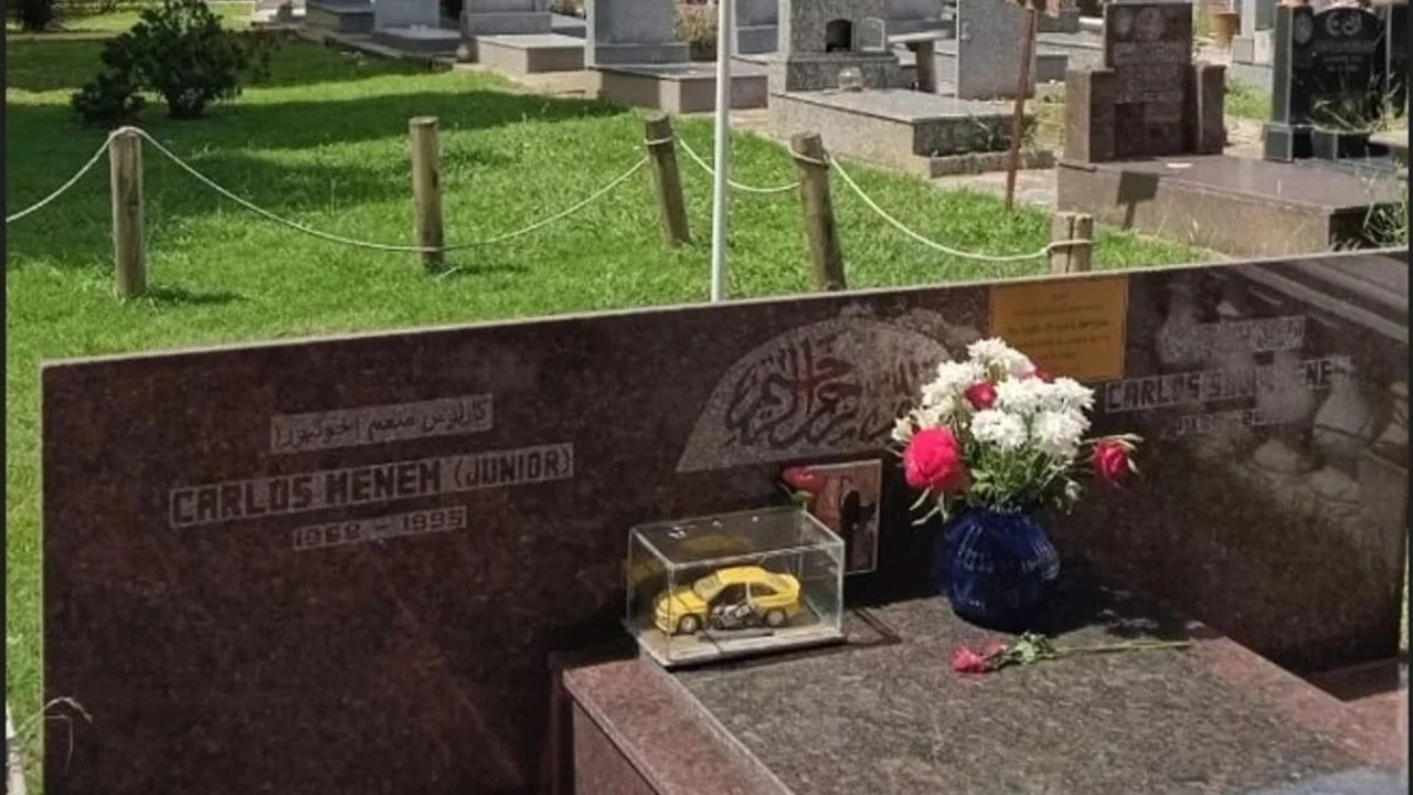 Vandalizaron la tumba de Menem y su hijo en el Cementerio Islámico