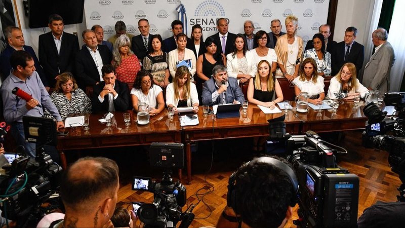 Los senadores de Unión por la Patria se sumaron al paro y no fueron a la comisión de Presupuesto
