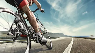 La increíble historia del riojano que recorre el país en bicicleta La increíble historia del riojano que recorre el país en bicicleta