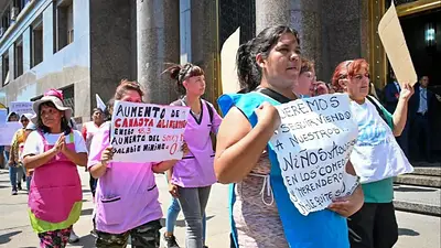Organizaciones sociales le advierten a Caputo: "La comida de los niños no se recorta" Organizaciones sociales le advierten a Caputo: "La comida de los niños no se recorta"
