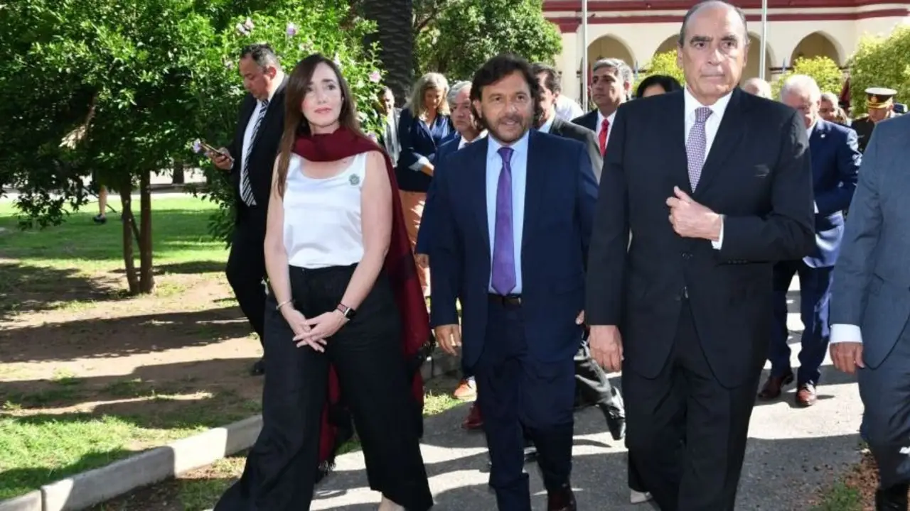 Con los ataques de Milei de fondo, Francos intenta revivir su rol de mediador con los gobernadores