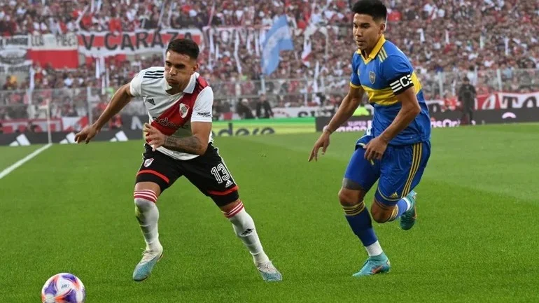 Boca Juniors, River Plate. 