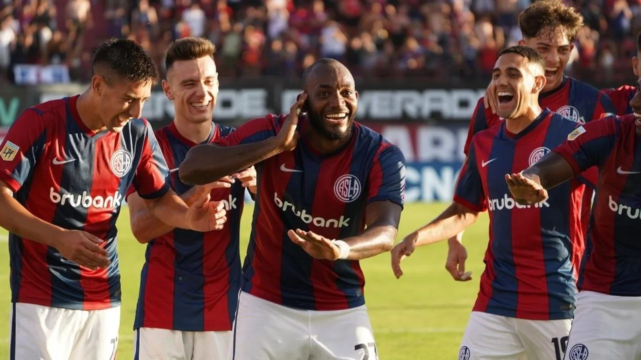 San Lorenzo Adam Bareiro Copa de la Liga Profesional