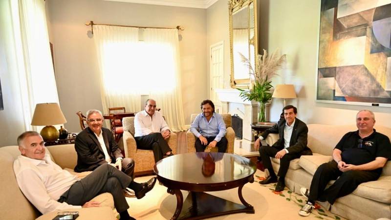 Con los ataques de Milei de fondo, Francos intenta revivir su rol de mediador con los gobernadores