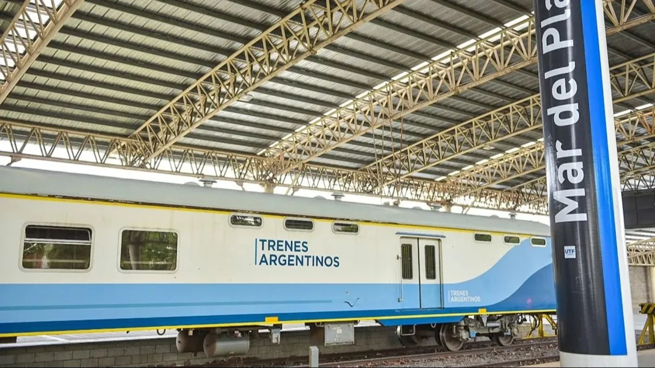 Fotografía de los trenes que viajan a Mar del Plata 