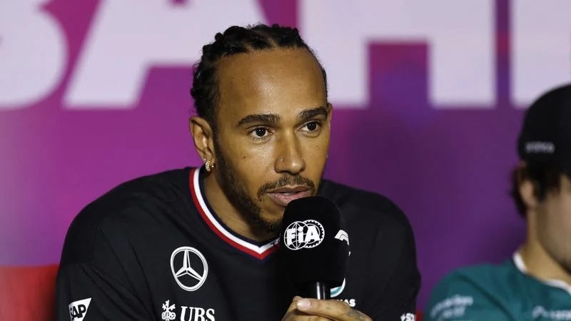 Red Bull sigue "muy por delante" del resto, dice Hamilton