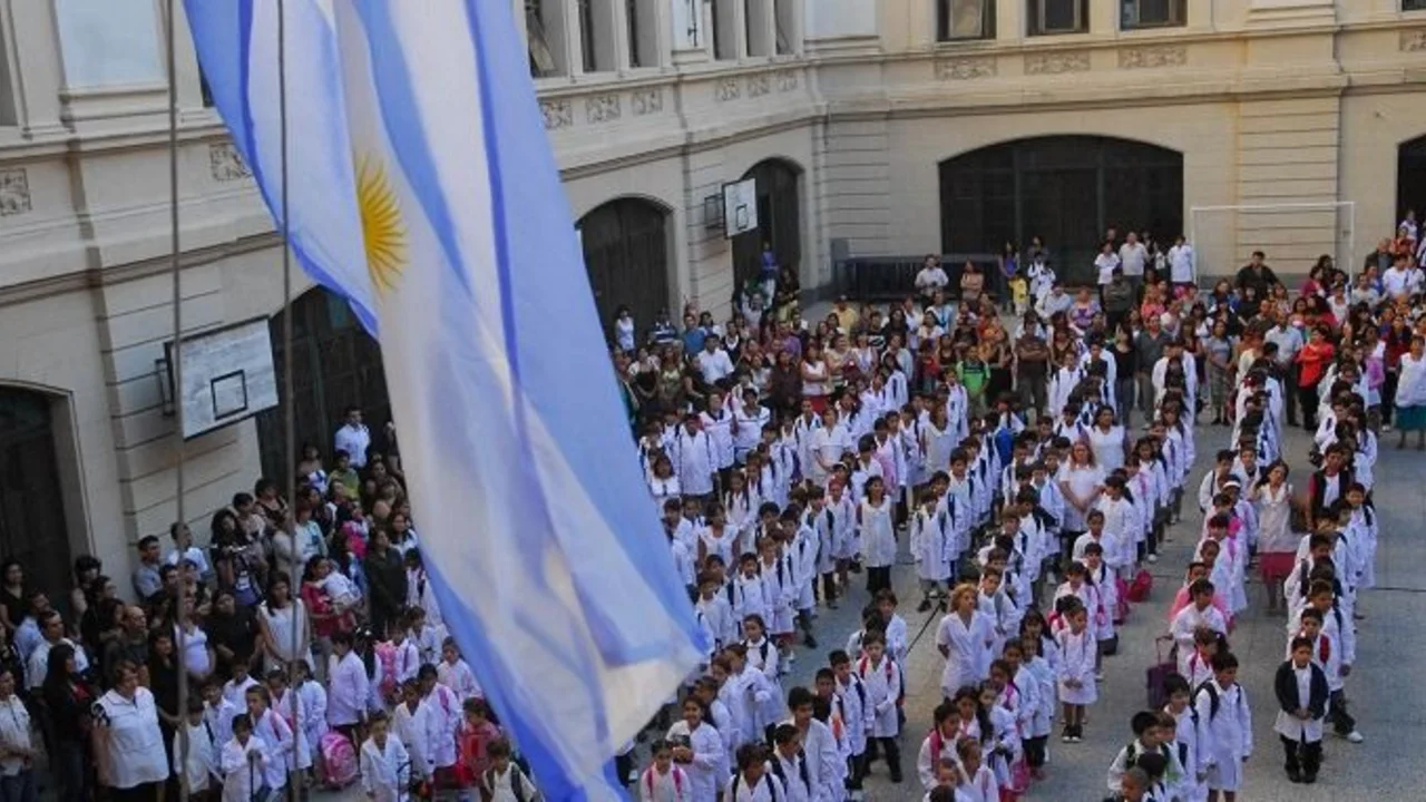 PBA entregó equipamiento a comedores escolares y consolida una inversión de más de $4.360 millones