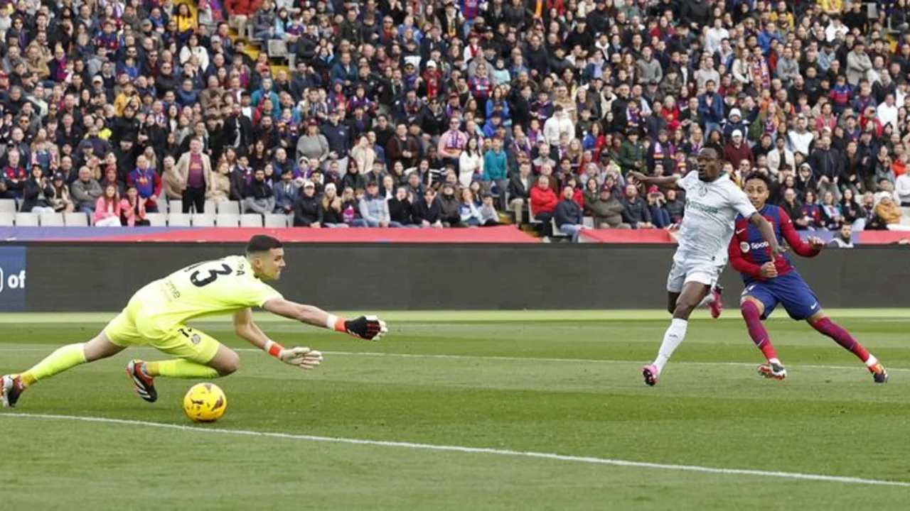 Barcelona golea al Getafe y se coloca segundo en LaLiga