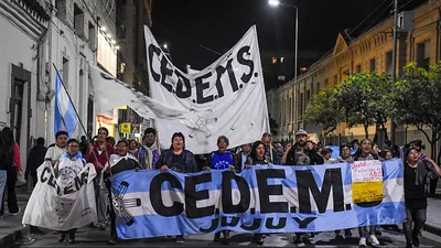 Más problemas para Milei: tras rechazar la propuesta paritaria, docentes jujeños evalúan convocar un paro Más problemas para Milei: tras rechazar la propuesta paritaria, docentes jujeños evalúan convocar un paro